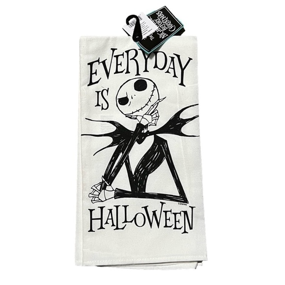 Disney Nightmare Before Christmas Hand Towel (2 pc) - Picture 1 of 9